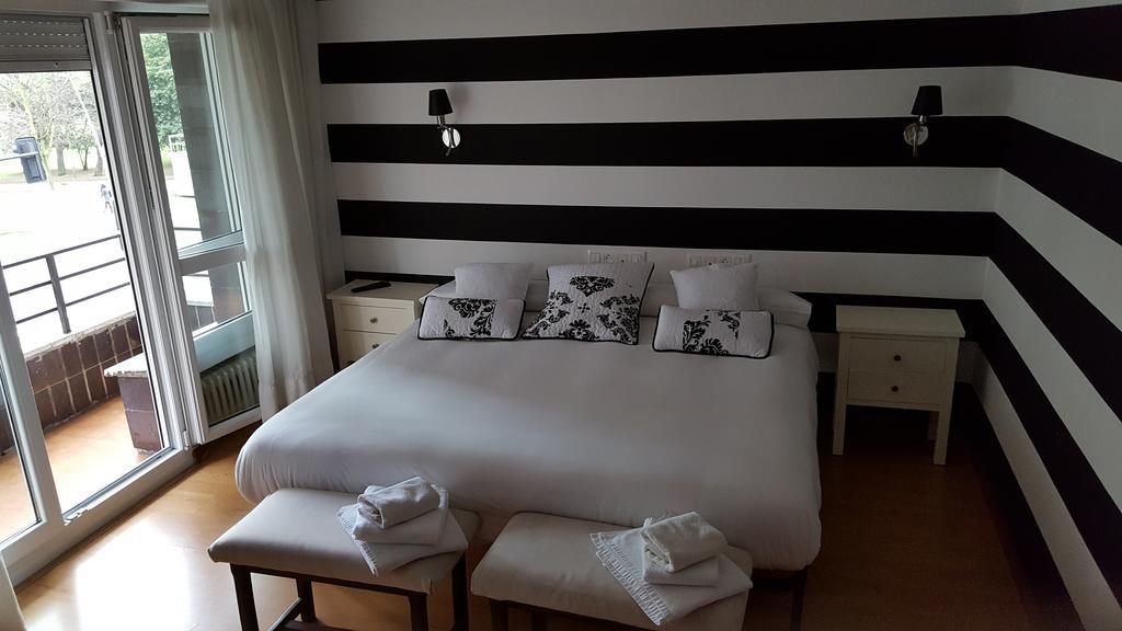 Hostel Costa Gijón Exteriör bild