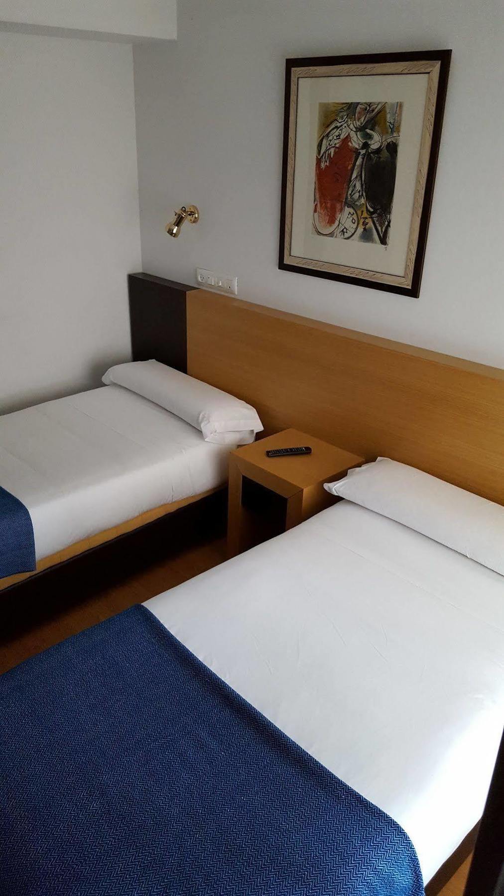 Hostel Costa Gijón Exteriör bild