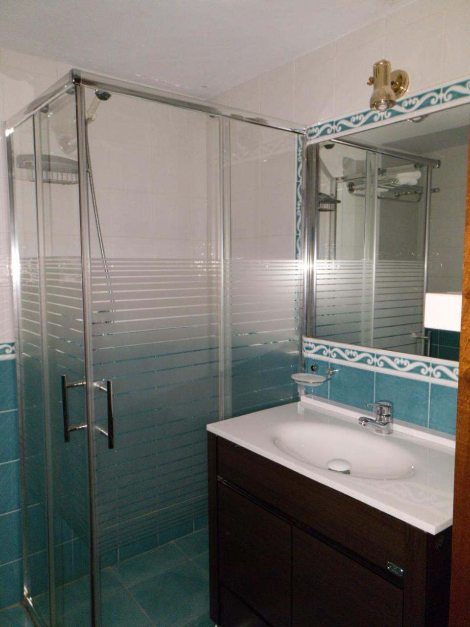 Hostel Costa Gijón Exteriör bild